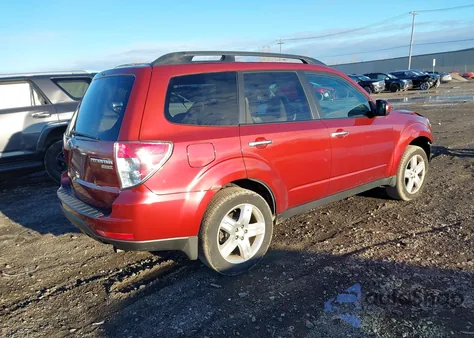2010 Subaru Forester 2.5X Premium z USA, uszkodzony, nr VIN JF2SH6CC2AH798533